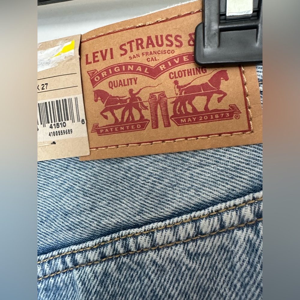 Levi's Ribcage Straight Ankle jeans in Light wash distressed Women’s size 26 NWT - Picture 5 of 10